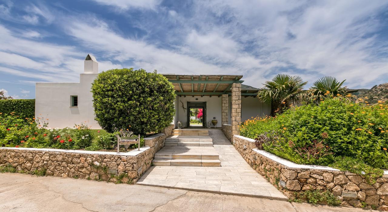Dioni Hotel Skyros Exterior photo
